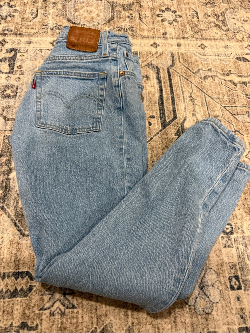 Levi’s 501 light wash skinny high waisted jeans